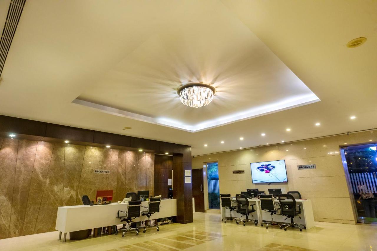 The Thane Club Экстерьер фото